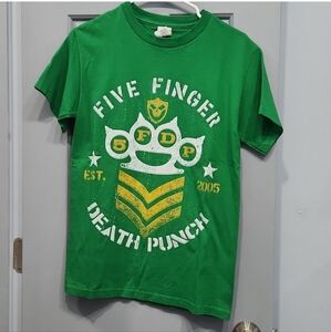 NWOT 5FDP Five Finger Death Punch Green Gold Chevron White Knuckles Tee
